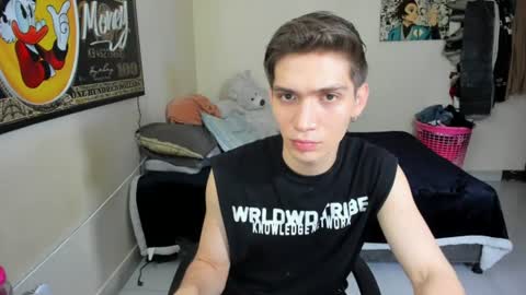 erick_de_rossee online show from July 30, 7:03 pm