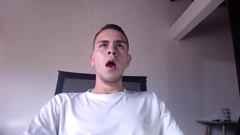 Erik rodriguez online show from March 2, 9:43 pm