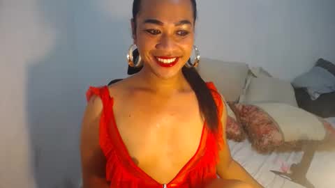 erika_madrigal online show from January 11, 5:41 am