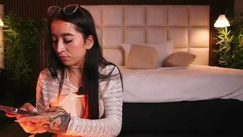 Eri  online show from April 22, 2:52 am