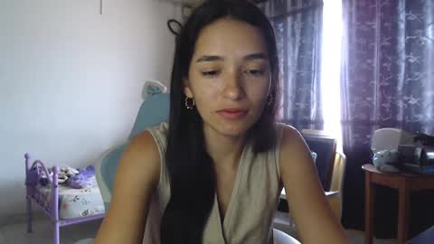 erina_1 online show from March 10, 4:57 pm