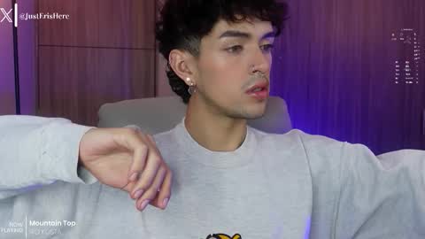   online show from March 22, 12:09 pm