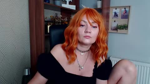 Snapshot of erotic_kaya chatting on October 27, 5:57 pm KAYA online show from October 27, 5:57 pm