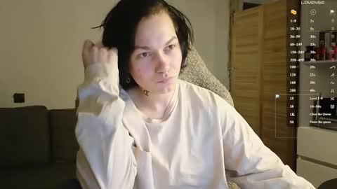 esajukyy online show from February 22, 3:58 pm