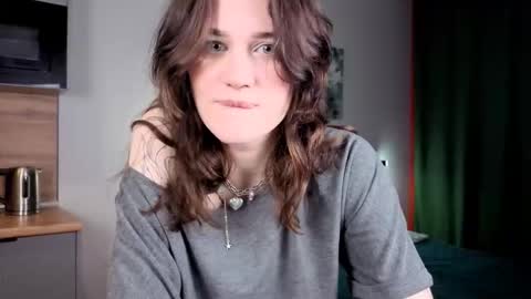 EshleGreen online show from November 16, 2:30 pm