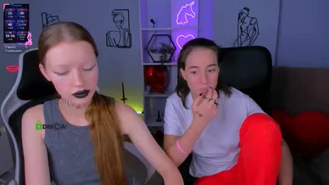 esma_shine online show from October 12, 8:32 pm