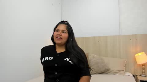 Esmeralda online show from November 24, 8:07 pm