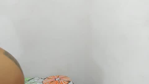 esmeralda online show from December 7, 9:06 pm