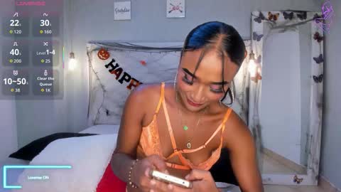 Snapshot of esmeraldanyx chatting on October 21, 8:34 pm esmeraldanyx online show from October 21, 8:34 pm