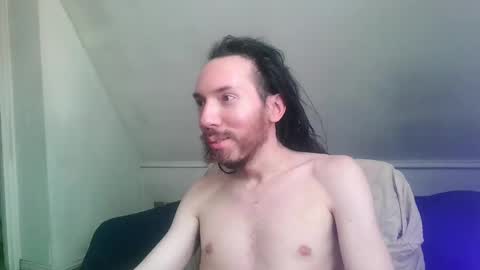 essentiapresence online show from March 27, 8:32 pm