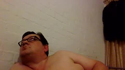 essexman44 online show from March 9, 12:48 am