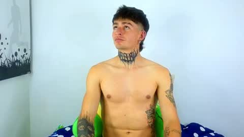 Esteban independent model online show from March 1, 1:53 am