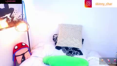 Esteban independent model online show from September 9, 1:33 pm