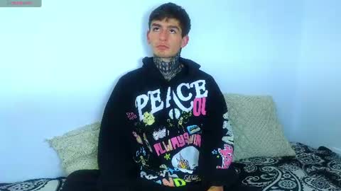 Esteban independent model online show from July 21, 8:22 pm