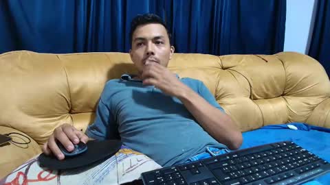 Esteban online show from February 28, 3:10 am