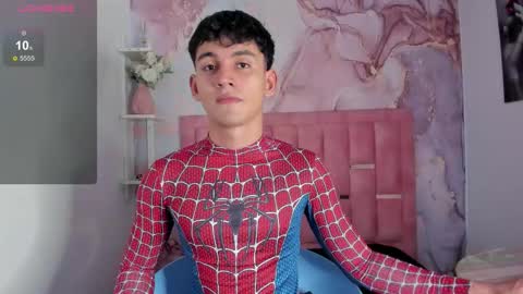 Esteban online show from December 19, 7:09 pm