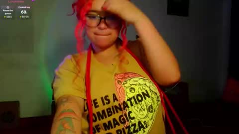 Estefania online show from April 30, 11:31 pm