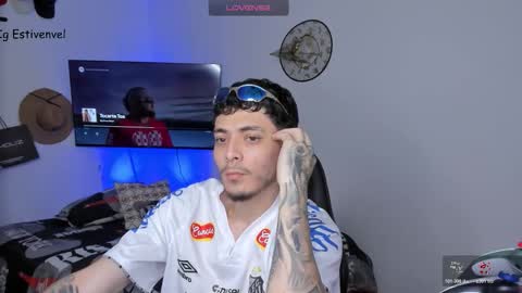 estivenvel online show from October 30, 10:54 pm