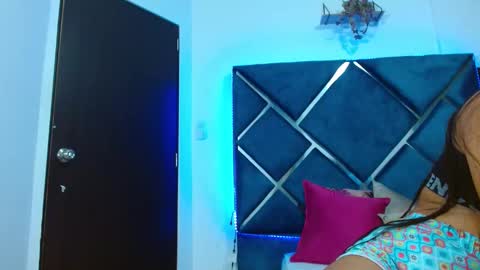 Snapshot of estrellaruiz chatting on February 19, 7:16 pm ESTRELLA online show from February 19, 7:16 pm