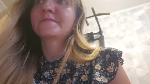 estrellawalters online show from June 29, 7:38 am