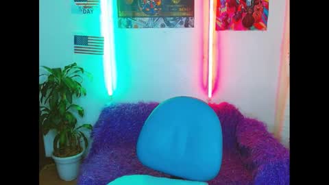 Snapshot of estrellita__jordan chatting on February 4, 7:51 am JORDAN online show from February 4, 7:51 am