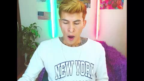 Snapshot of estrellita__jordan chatting on February 7, 6:24 pm JORDAN online show from February 7, 6:24 pm