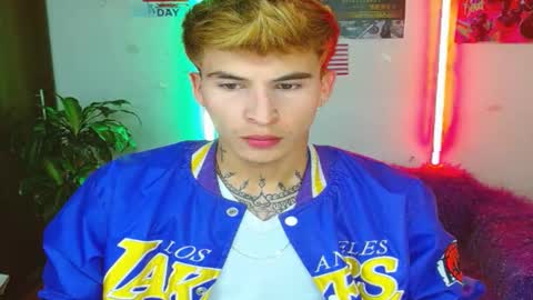 Snapshot of estrellita__jordan chatting on March 6, 3:24 am JORDAN online show from March 6, 3:24 am