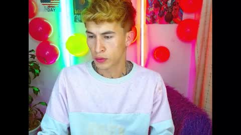 Snapshot of estrellita__jordan chatting on February 16, 8:54 am JORDAN online show from February 16, 8:54 am