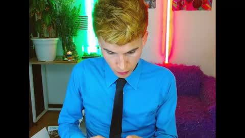 Snapshot of estrellita__jordan chatting on February 9, 11:14 am JORDAN online show from February 9, 11:14 am