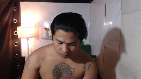 im esward tynn online show from February 16, 11:30 am