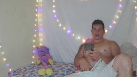 eternalfuego online show from March 24, 5:57 am