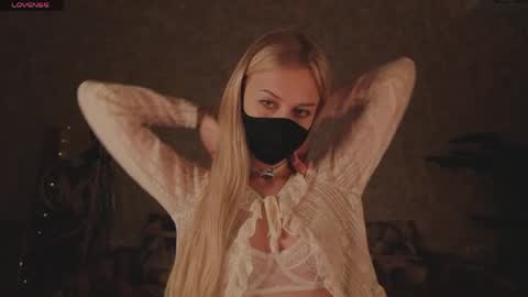 Sophia online show from March 31, 1:06 am