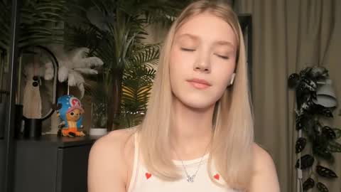 Natalie online show from February 11, 5:55 am