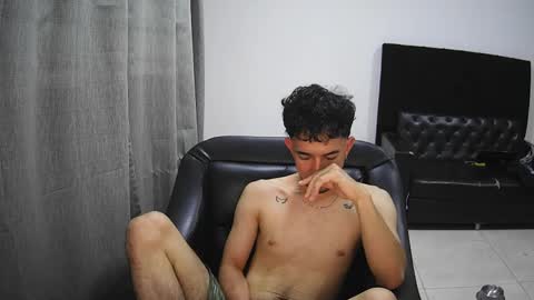 ethan_col online show from September 15, 7:04 pm