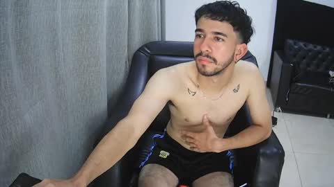 ethan_col online show from September 19, 9:40 pm