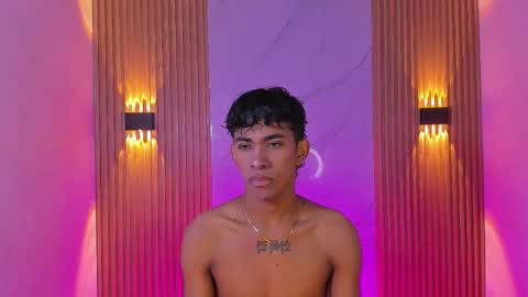 ethan_thouse online show from December 2, 7:12 pm