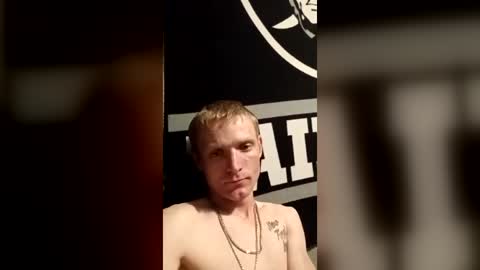ethanbmx2001 online show from July 11, 10:18 am