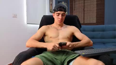 ethangreey1 online show from March 9, 5:06 pm