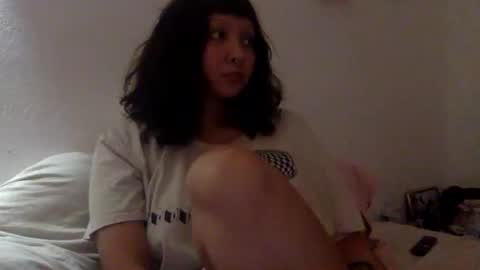 etherealhazy online show from September 17, 4:16 am