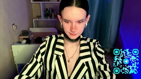 Kate online show from April 12, 11:03 am