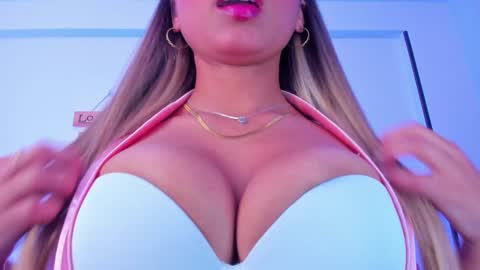 Snapshot of eva1green1 chatting on January 10, 11:29 pm eva1green1 online show from January 10, 11:29 pm