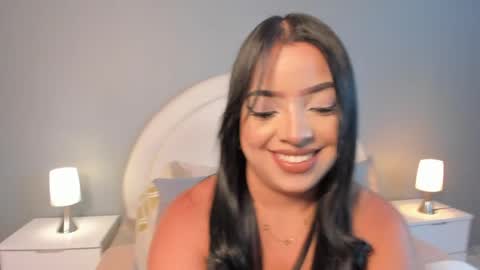 EVA  online show from May 8, 11:49 am
