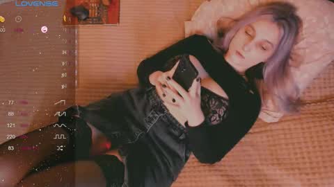 Eva online show from November 27, 4:03 pm