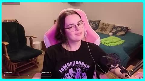 Gamer Katt online show from December 3, 1:34 pm