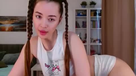 Eva LIss online show from July 21, 10:39 am