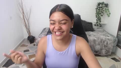 Eva  online show from January 17, 4:44 am