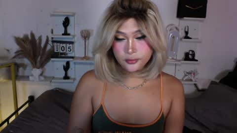 Queen Eva Mazikeen online show from August 5, 8:39 pm