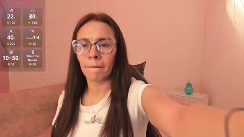 Eva  online show from October 7, 3:19 pm