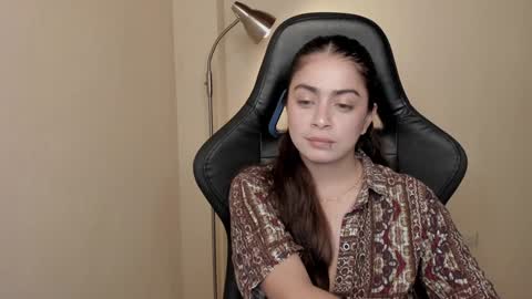 eva_monn online show from December 7, 12:36 am