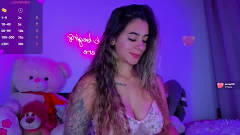 Eva Shinee online show from September 15, 10:39 am